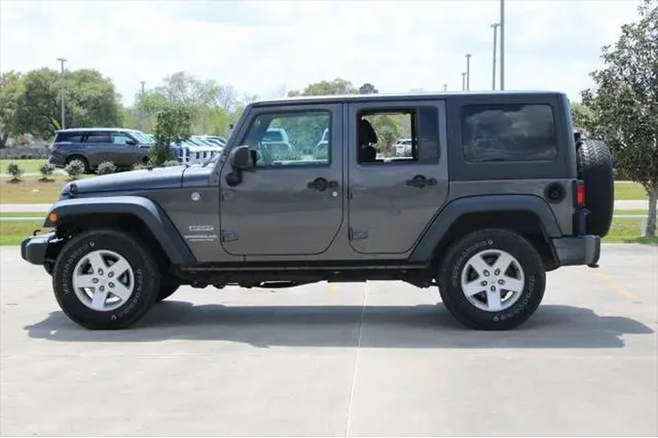 $15995 : Jeep Wrangler Unlimited 2017 image 3