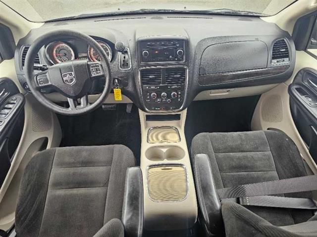 2016 Grand Caravan image 8