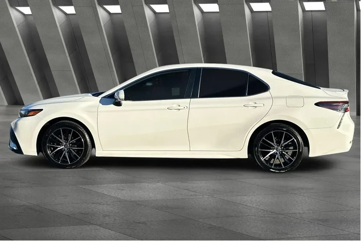 $24300 : Toyota Camry 2024 SE 4dr Sed image 10