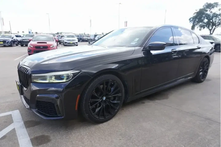 $29988 : BMW 7 Series 2020 740i 4dr S image 3