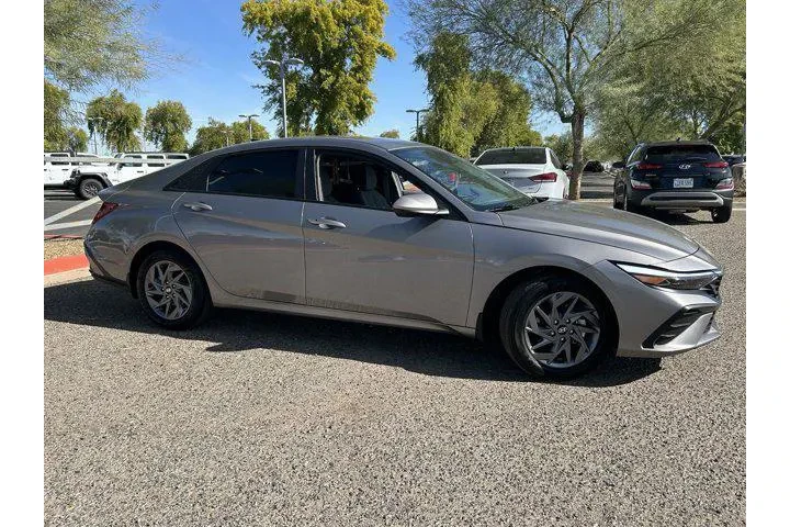 $19990 : Hyundai ELANTRA 2024 SEL 4dr image 2