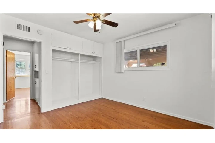 $2500 : 3 Bedroom House in Los Angeles image 4