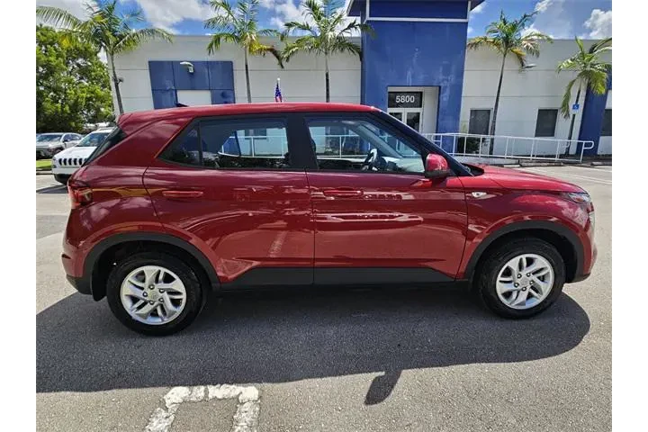 $14670 : Hyundai VENUE 2022 SE 4dr Cr image 9