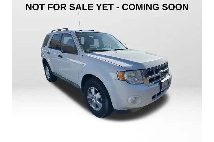 $10977 : Ford Escape 2011 XLT 4dr SUV image 1