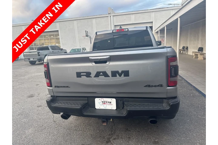 $35261 : Ram 1500 2020 4x4 Rebel 4dr image 6