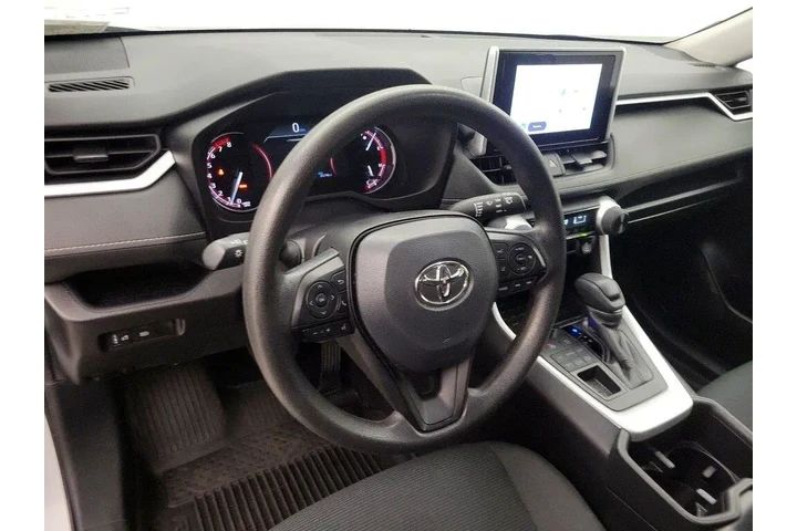 $27998 : Toyota RAV4 2025 AWD LE 4dr image 9