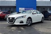 $17995 : 2020 Nissan Altima thumbnail