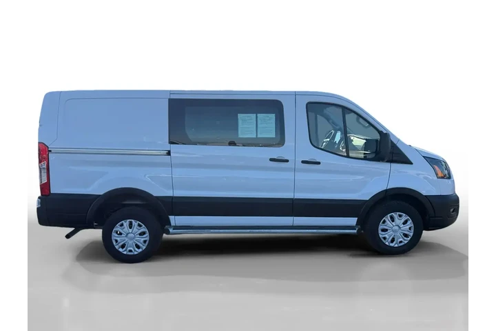 $32321 : Ford Transit 2024 250 3dr SW image 6