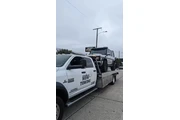 Notw towing Guerra en Los Angeles
