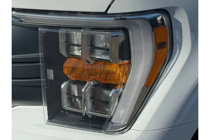 $39633 : Ford F-150 2023 4x4 XL 4dr S image 9