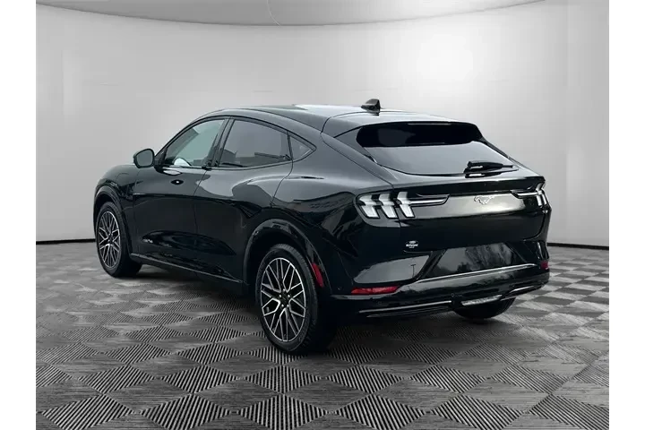 $32922 : Ford Mustang Mach-E 2024 AWD image 3