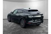 $32922 : Ford Mustang Mach-E 2024 AWD thumbnail