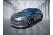 $17489 : Toyota C-HR 2019 XLE 4dr Cro thumbnail