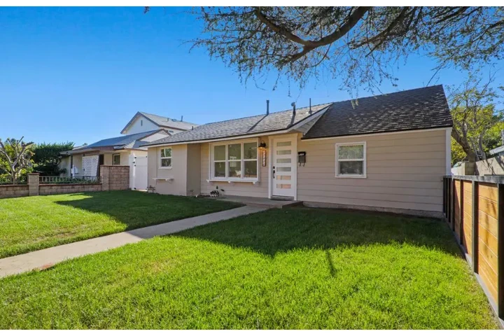 $2380 : 3Bedroom 3bath in Korean LA image 1