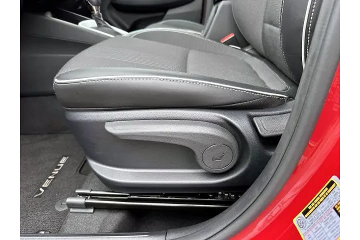 $18999 : Hyundai VENUE 2023 Limited 4 image 10