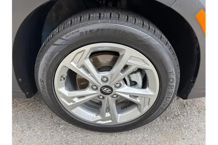 $19898 : Hyundai KONA 2023 AWD SEL 4d image 7