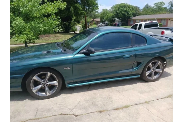 $8500 : 1997 Mustang GT image 1