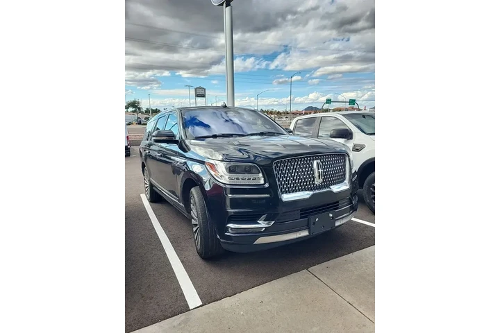 $27719 : Lincoln Navigator L 2018 4x4 image 1