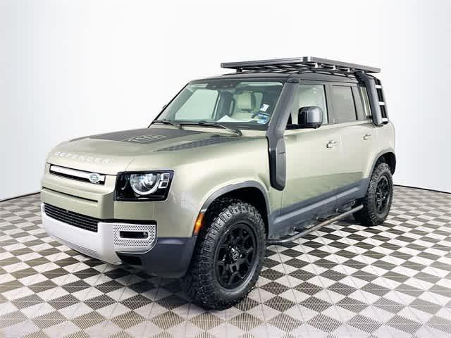 $61633 : PRE-OWNED 2023 LAND ROVER DEF image 4