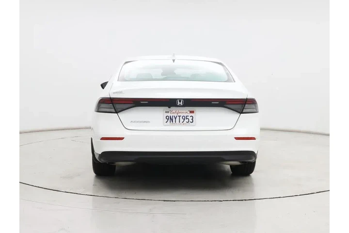 $24998 : Honda Accord 2024 LX 4dr Sed image 6