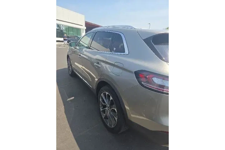 $36945 : Lincoln Nautilus 2023 AWD Re image 8