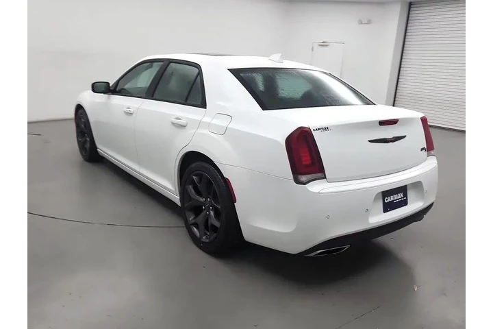 $25998 : Chrysler 300 2023 S V6 4dr S image 7