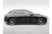 $60 : Genesis GV70 2024 AWD 2.5T S thumbnail