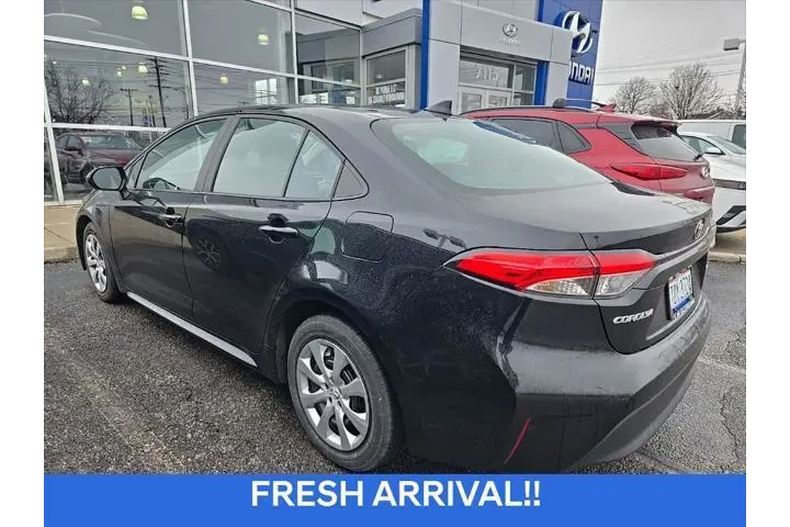 $20746 : Toyota Corolla 2023 LE 4dr S image 3