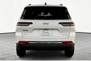 $31490 : Jeep Grand Cherokee L 2024 4 thumbnail