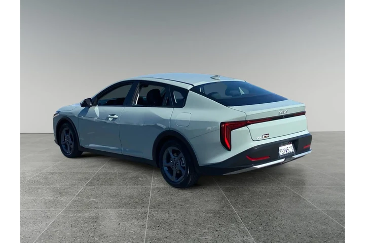 $29199 : Kia K4 2025 image 3