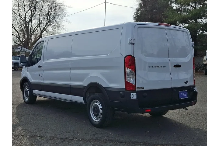 $33500 : Ford Transit 2024 250 3dr SW image 5