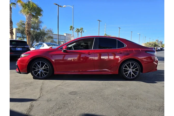 $23991 : Toyota Camry 2022 SE 4dr Sed image 5