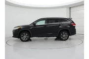 $27998 : Toyota Highlander 2019 XLE 4 thumbnail