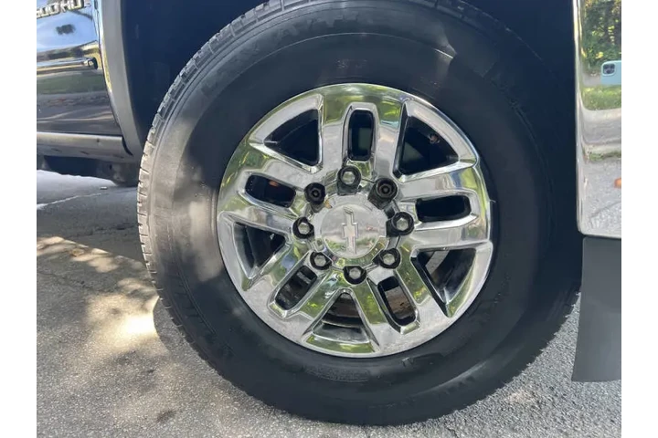 $20995 : 2015 Silverado 2500HD LT image 9