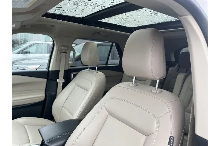 $29988 : Ford Explorer 2021 AWD XLT 4 image 6