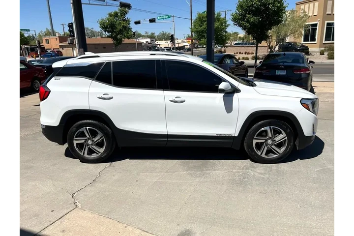 2019 GMC Terrain SLT image 4