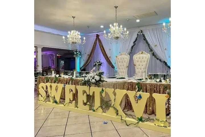 SALÓN DE FIESTAS image 3
