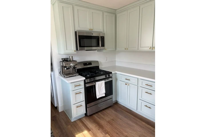 $2400 : Beautiful 3 bedroom home in LA image 5