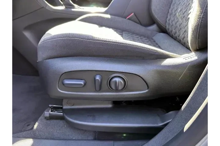 $21989 : Chevrolet Equinox 2023 LT 4d image 10