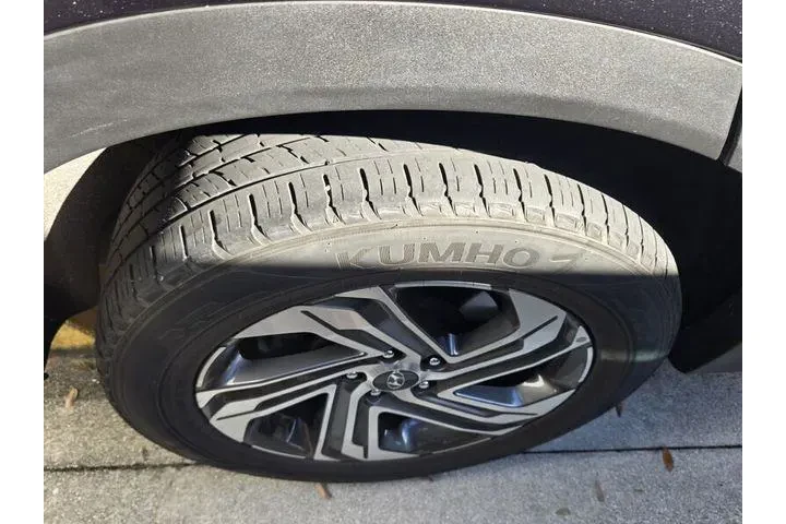 $17972 : Hyundai SANTA FE 2021 SEL 4d image 8