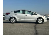 $11990 : Kia Forte 2017 LX 4dr Sedan thumbnail