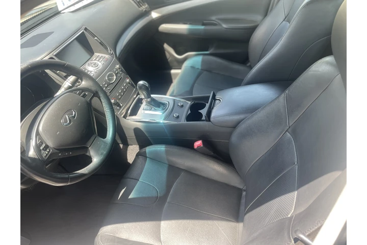 $7000 : 2015 Infiniti Q40 image 5
