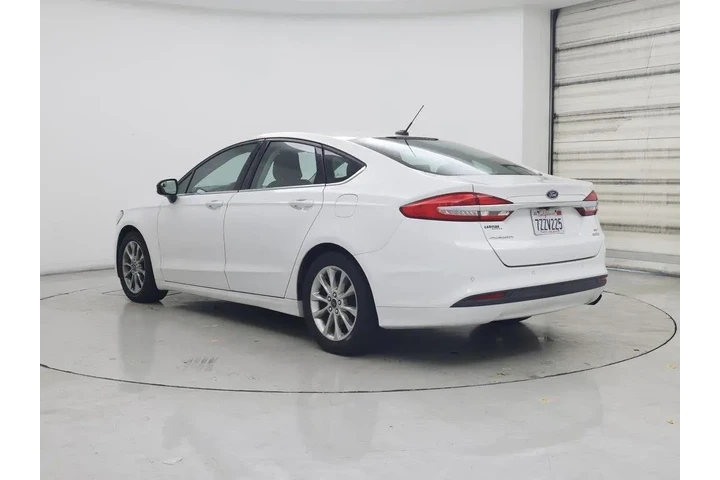 $11998 : Ford Fusion 2017 SE 4dr Seda image 2