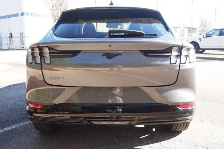 $29920 : Ford Mustang Mach-E 2023 Pre image 6