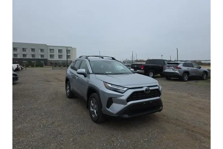 $38500 : Toyota RAV4 Hybrid 2025 AWD image 1