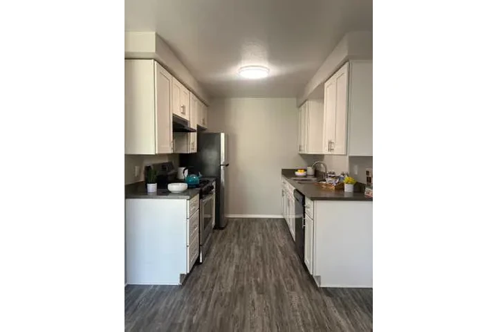 $2395 : Apartmento de 2 recamaras image 9