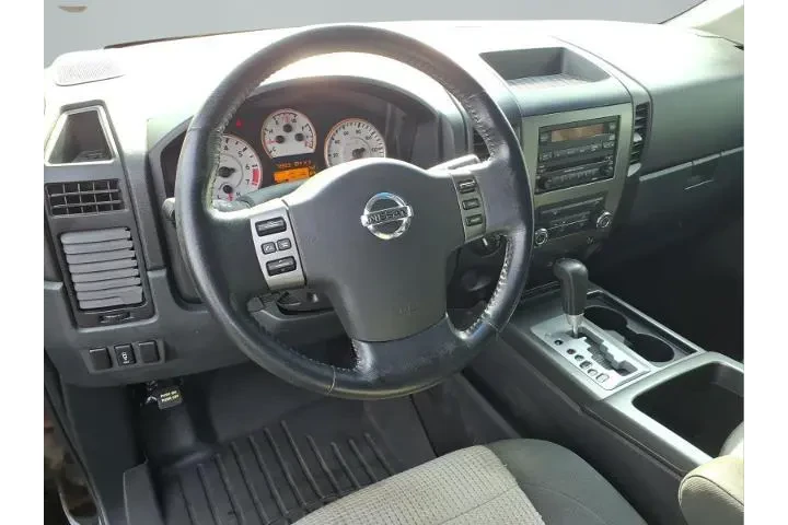 $14545 : Nissan Titan 2012 4x4 S 4dr image 4
