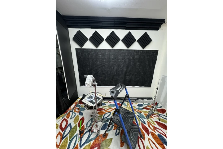 $700 : Oficina de renta image 2