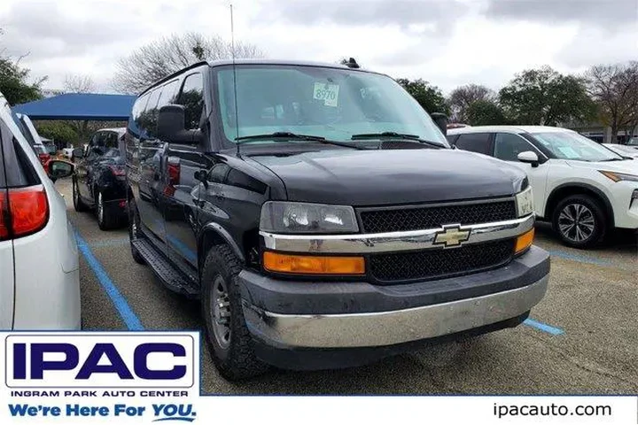 $16035 : Chevrolet Express 2017 LT 25 image 1