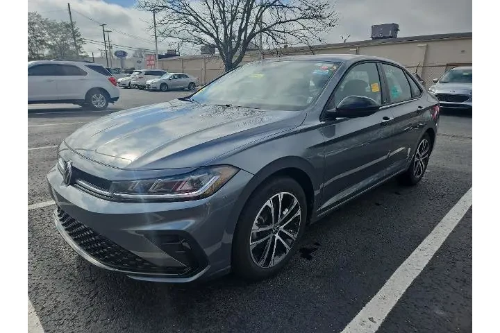$19918 : Volkswagen Jetta 2025 Sport image 4